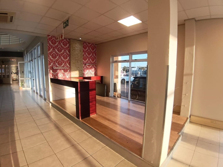 To Let Commercial Property for Rent in Royal Ascot Western Cape